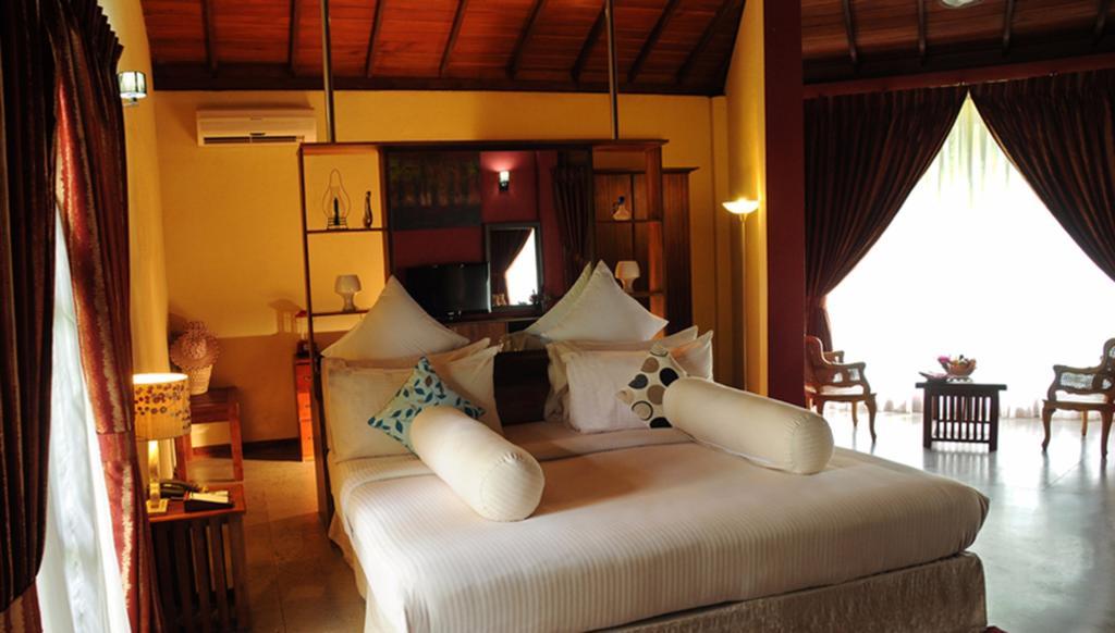 บรูค บูทิค Hotel Melsiripura ภายนอก รูปภาพ