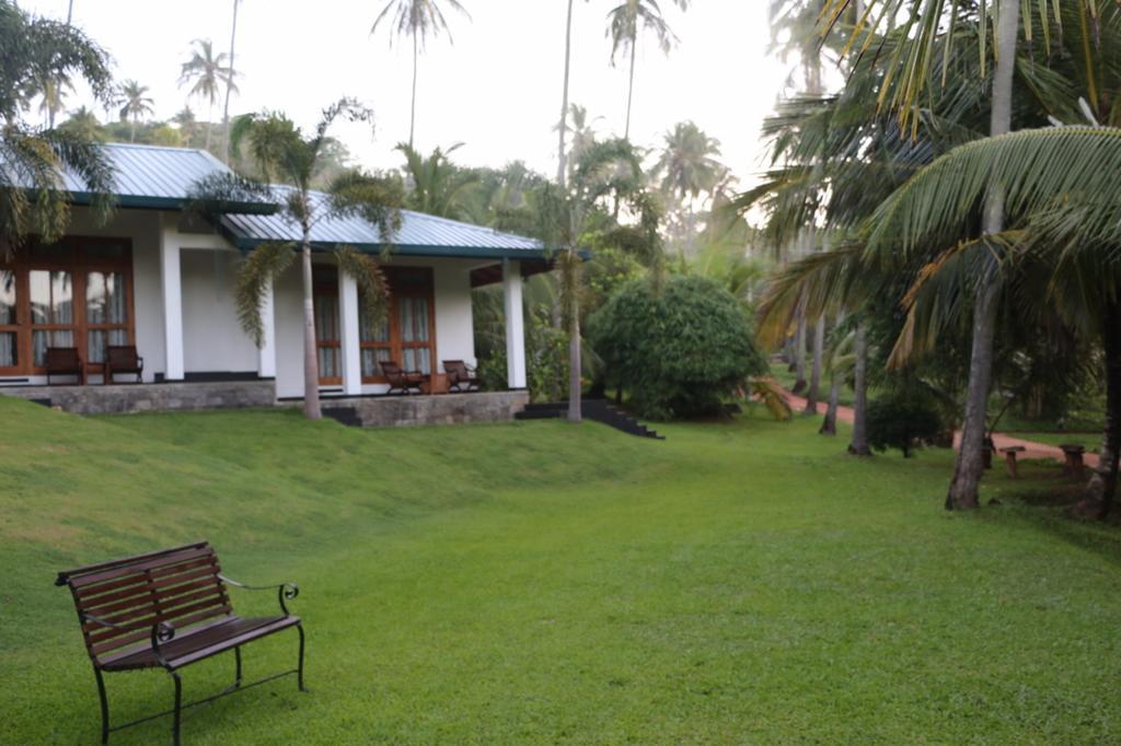 บรูค บูทิค Hotel Melsiripura ภายนอก รูปภาพ