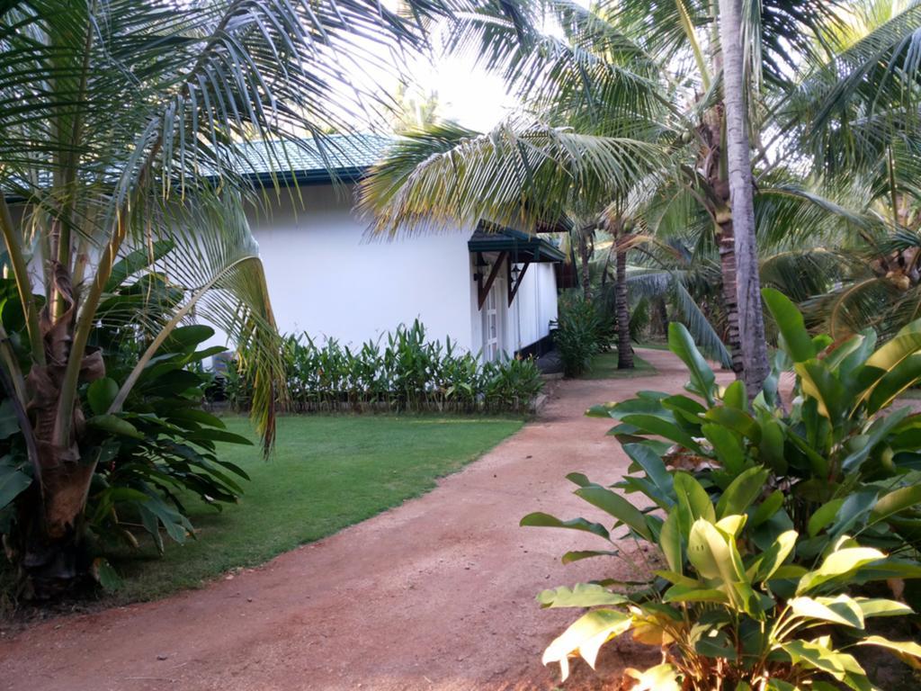 บรูค บูทิค Hotel Melsiripura ภายนอก รูปภาพ